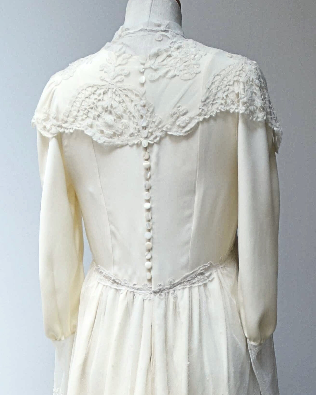 Mademoiselle l'Ancien boutique et atelier vintage Bruxelles